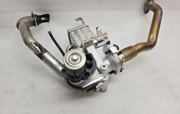 Volvo V60 EGR valve cooler 32203034
