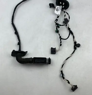Volkswagen Jetta USA Rear door wiring loom 17A971693G