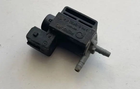 Ford Grand C-MAX Turbo solenoid valve 10T266 70400600