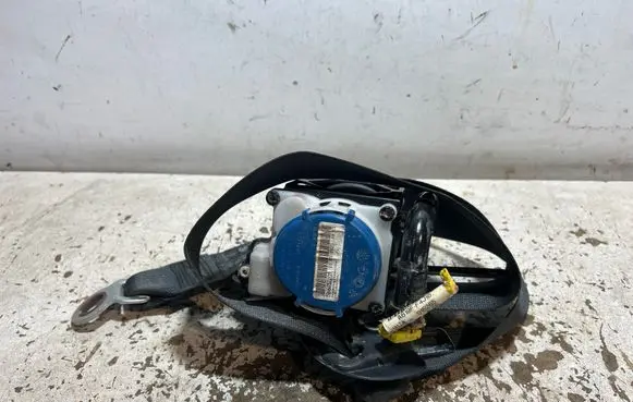 Toyota C-HR I Front seatbelt 305257810 50A6Q531CM