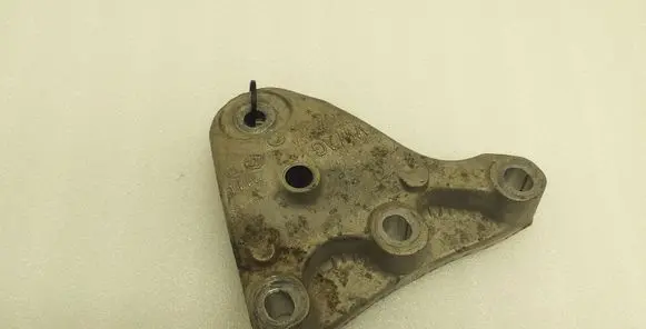 Skoda Fabia Mk3 (NJ) Engine mounting bracket 6R0199185A