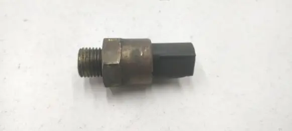 BMW 5 E39 Coolant temperature sensor 