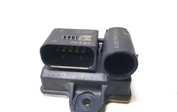 Mercedes-Benz C W205 Glow plug pre-heat relay A6519005602