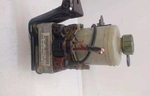 Skoda Fabia Mk1 (6Y) Power steering pump 6q0423155AD