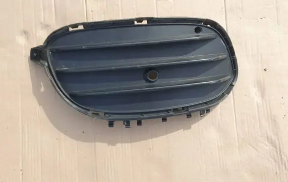 Mercedes-Benz GLA W156 Front bumper lower grill A1568858700