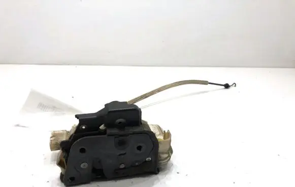 Audi A6 S6 C6 4F Front door lock 4F1837015