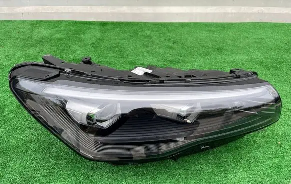 Volkswagen Tiguan Headlight/headlamp 572941036A 030113263400