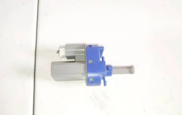 Mazda 5 Brake pedal sensor switch