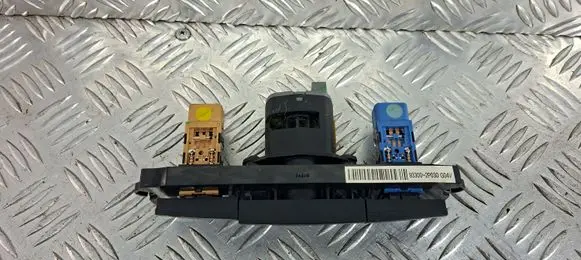 KIA Sorento Seat heating switch 933002P030