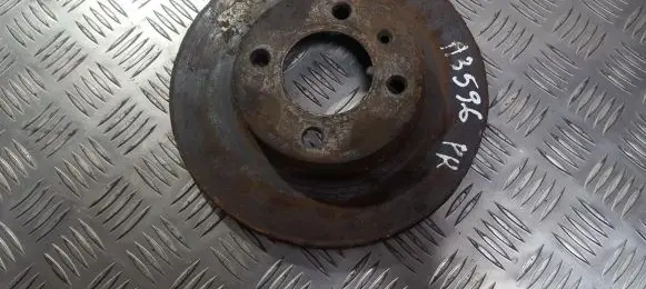 Volkswagen Jetta II Front brake disc