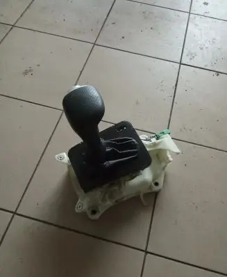 Honda Accord Gear shifter/selector 041025