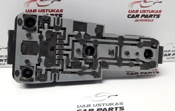 Tail light part