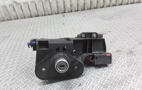Opel Meriva A Tailgate exterior lock 13168316