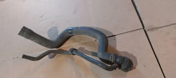 Volkswagen PASSAT B6 Engine coolant pipe/hose 6Q0122291E