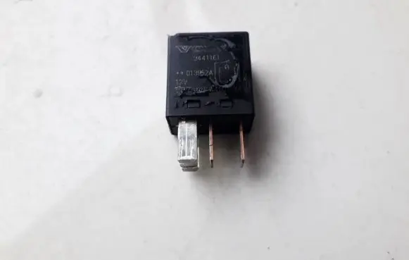 Volvo S60 Other relay V23074 9441161