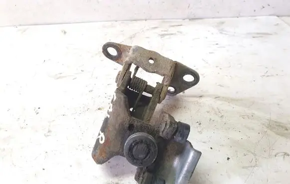 Mazda 5 Sliding door middle roller runner 