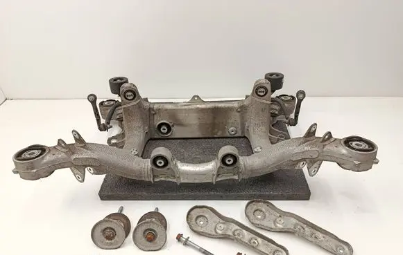 BMW 5 G30 G31 G38 Rear subframe 6866423 6861461 6861488