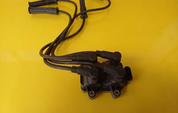 Renault Twingo I High voltage ignition coil 0040100354