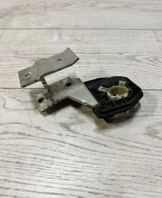 BMW 4 F36 Gran coupe Radiator mount bracket 8620733