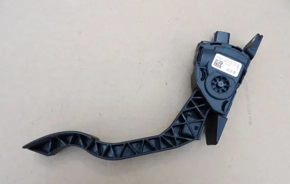 Ford Kuga II Accelerator throttle pedal CV619F836GB 6PV01036844