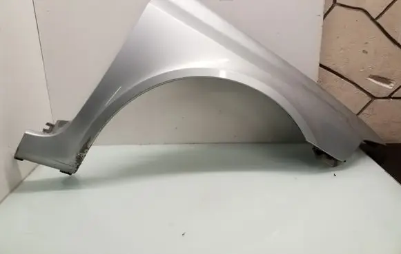 Renault Laguna II Fender