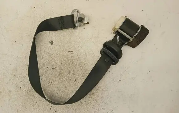 Ford Galaxy Third row seat belt 613B85A