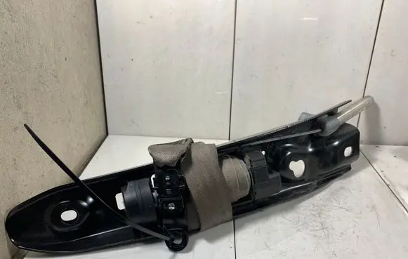 Volvo XC90 Front seatbelt 6008818R0R