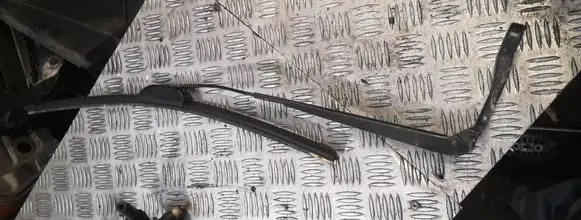 Skoda Fabia Mk1 (6Y) Front wiper blade arm 6y1955409