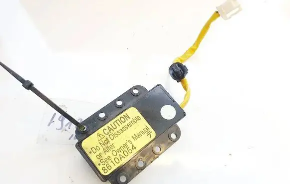 Passenger airbag on/off switch