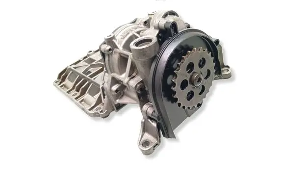 BMW X3 E83 Oil pump 7798014