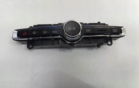 Volvo XC40 Head unit multimedia control P31456672 31456672