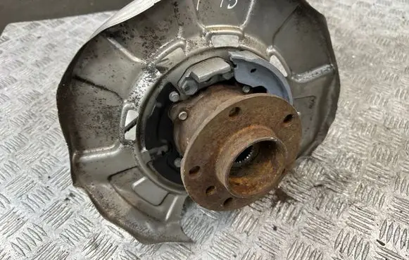 BMW X5 F15 Rear wheel hub