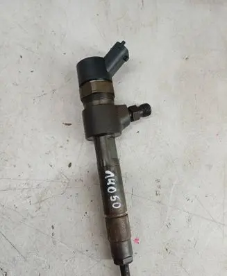 Opel Astra H Fuel injector 0445110 939 0445110165