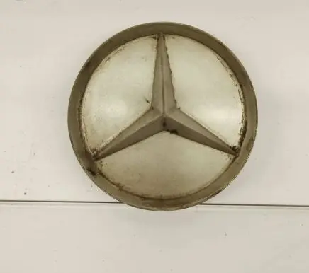Mercedes-Benz 190 W201 Original wheel cap 2014010225