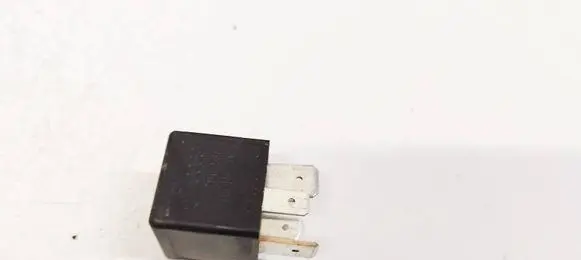 Audi A3 S3 8P Other relay 3D0951253A V23134B59X418