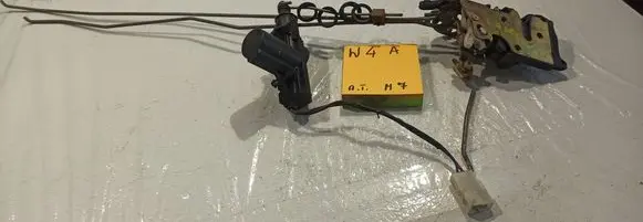 Opel Vectra B Front door lock 