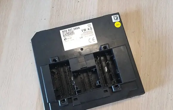 Skoda Fabia Mk3 (NJ) Comfort/convenience module 6C0937089A