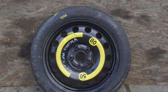 Volkswagen Golf V R16 spare wheel 1K0601027F