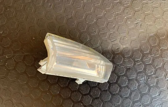 Volkswagen PASSAT CC Front reflector 3C8807718 3C8807718A