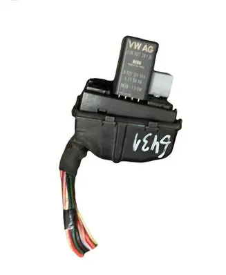 Volkswagen PASSAT B6 Fuse module 1K0937507B
