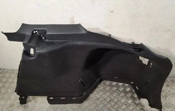 Toyota Avensis T270 Trunk/boot lower side trim panel 6473005070C2 6473005070