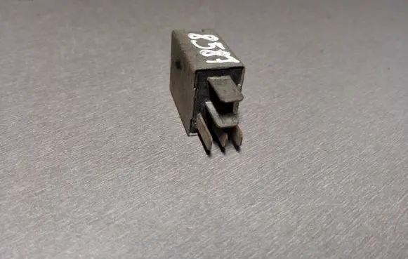 Renault Clio II Other relay 6025111584 29201044