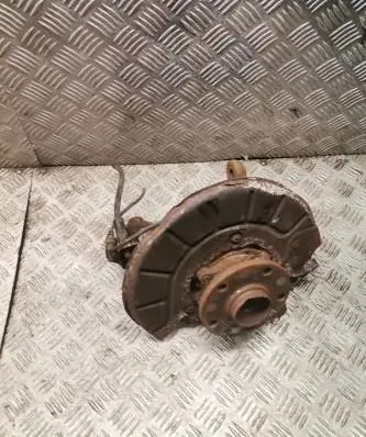 Volkswagen Golf VI Front wheel hub spindle knuckle