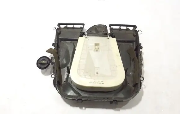 Audi Q8 Air filter box 4M0133843G