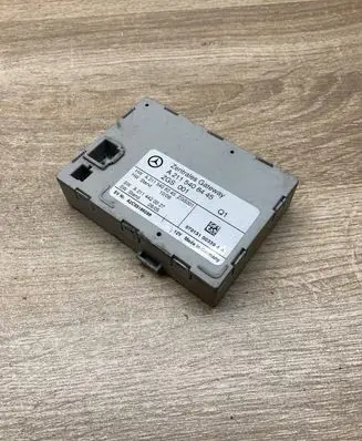 Mercedes-Benz E W211 Gateway control module A2115408245 A2C53189286