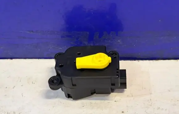 Jaguar F-Type A/C air flow flap actuator/motor MF1139301070