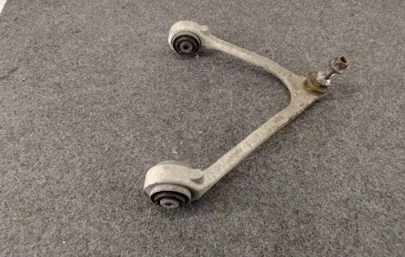 Jaguar XF X250 Front lower control arm/wishbone R3084