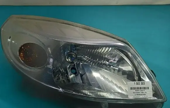 Dacia Sandero Headlight/headlamp 8200733877 IMPRK1502303