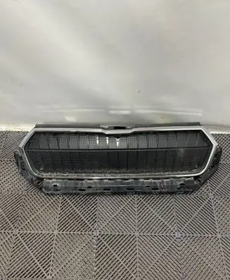 Skoda Enyaq iV Front bumper upper radiator grill 5LA853653