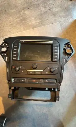Ford Mondeo MK IV Radio/CD/DVD/GPS head unit BS7T18K931EH